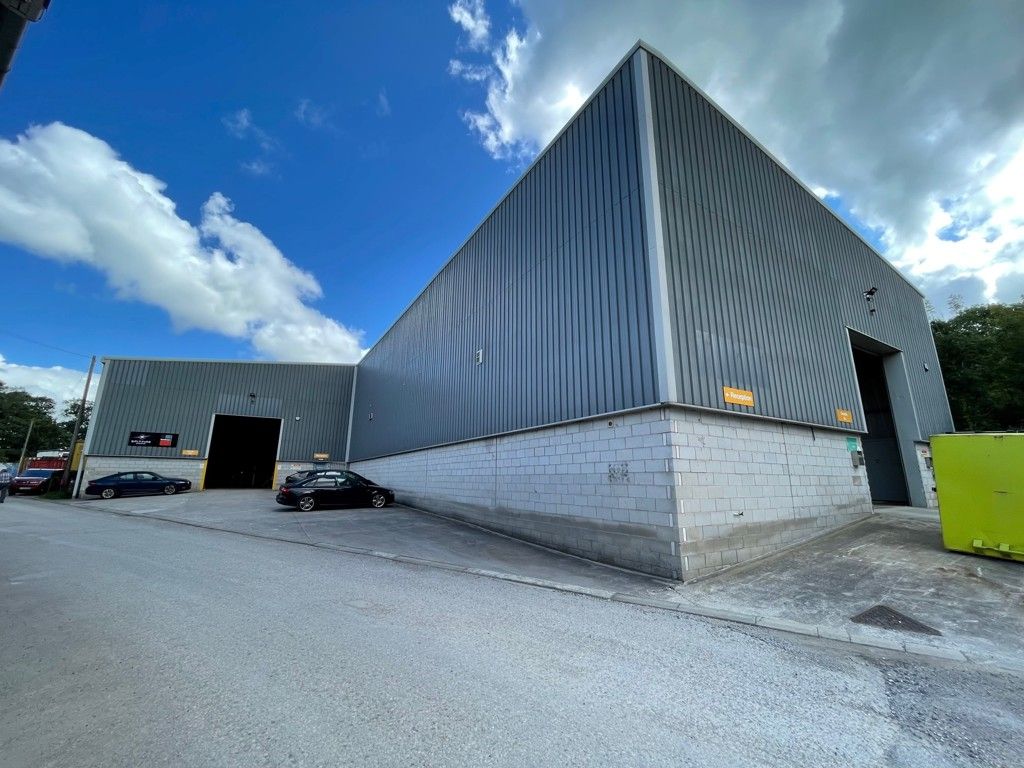 Property photo 3 of 11 Exterior