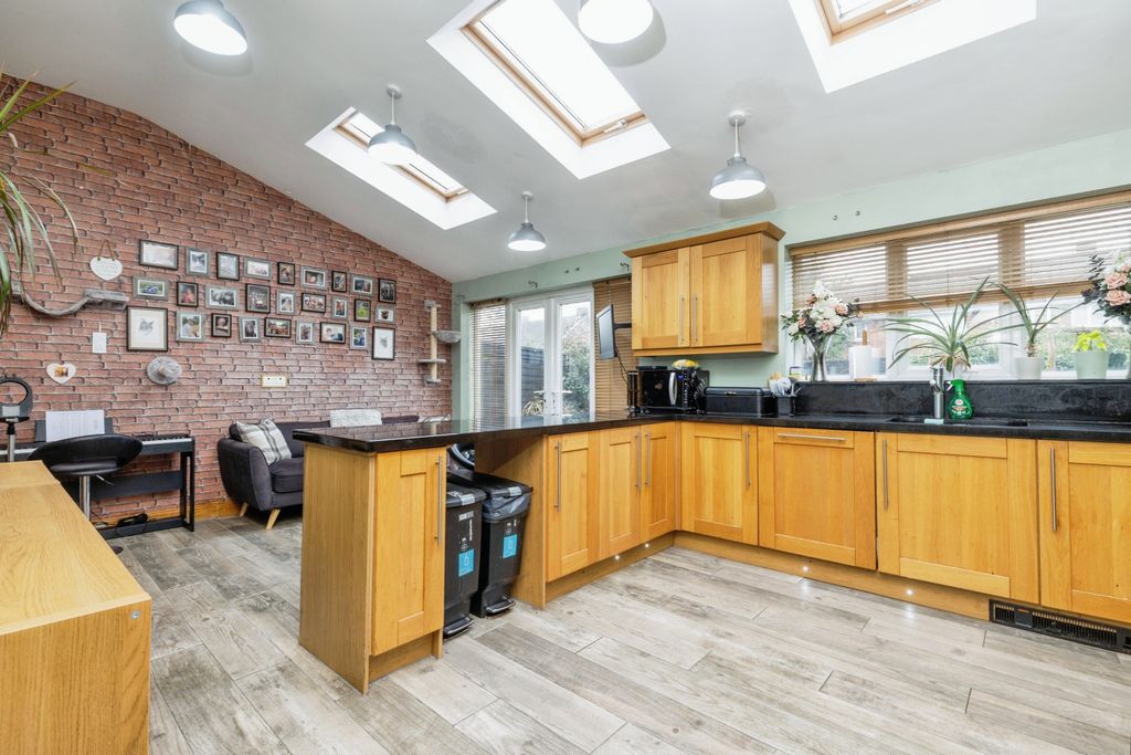 Property photo 2 of 12 Kitchen-Diner