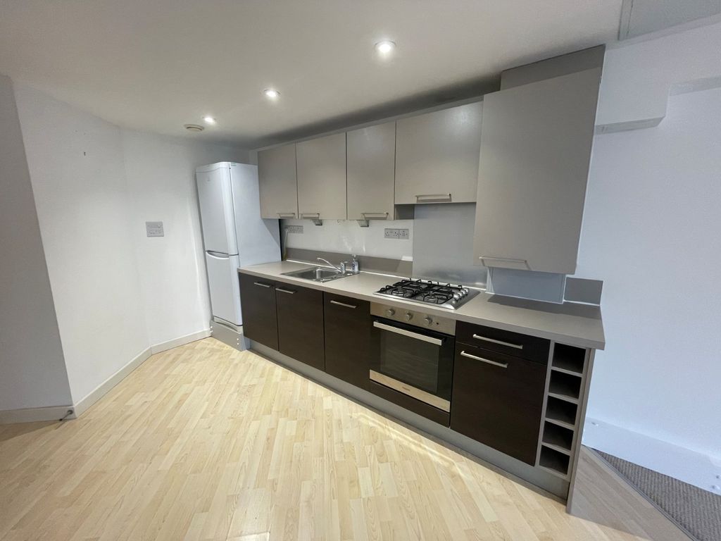 Property photo 3 of 12 Picture No. 08