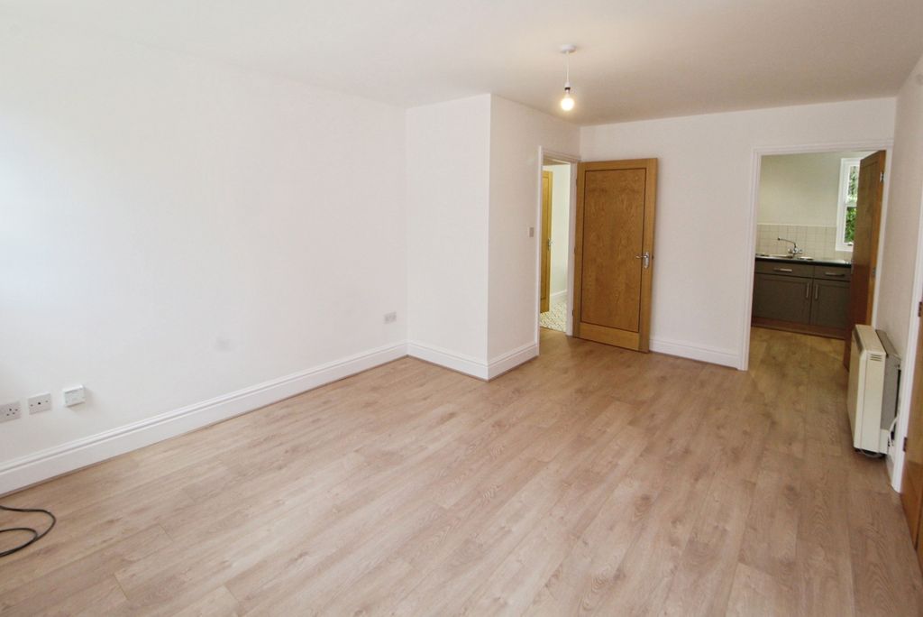 Property photo 2 of 7 Pbox-Img.Jpg