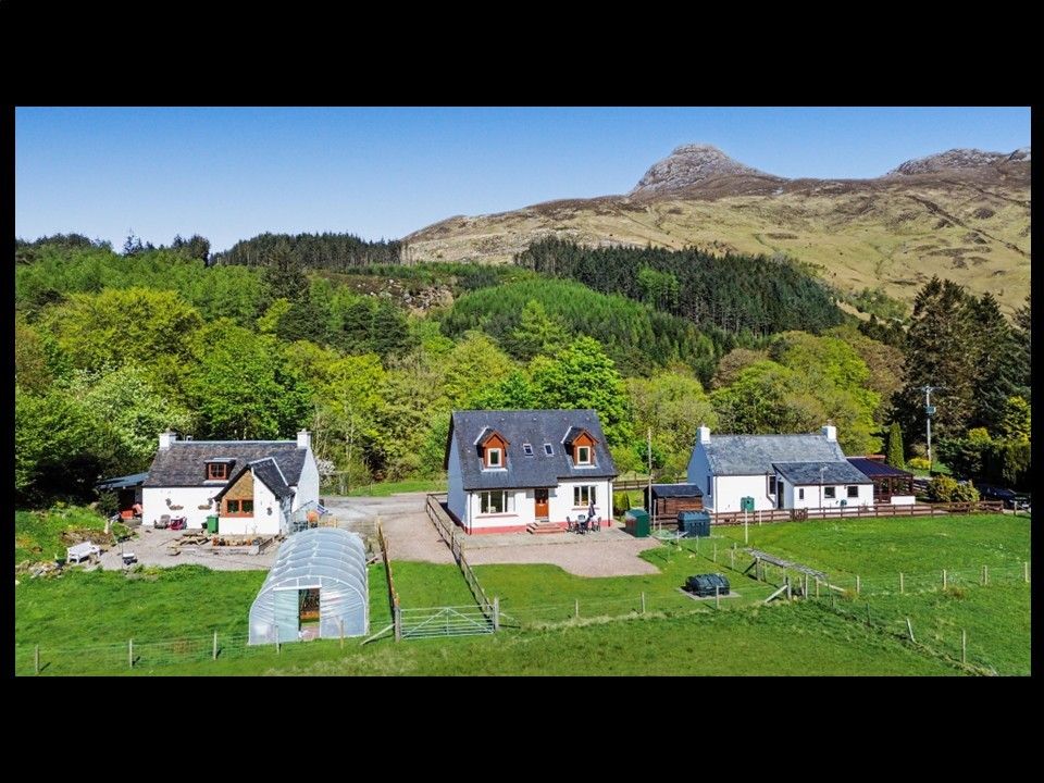 Property photo 2 of 52