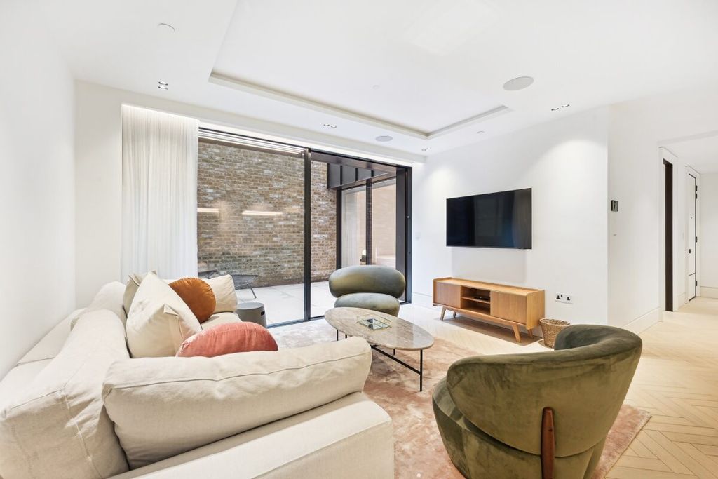 Property photo 1 of 13 Jll