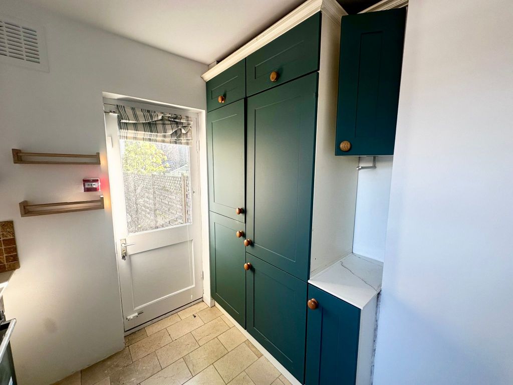 Property photo 3 of 31