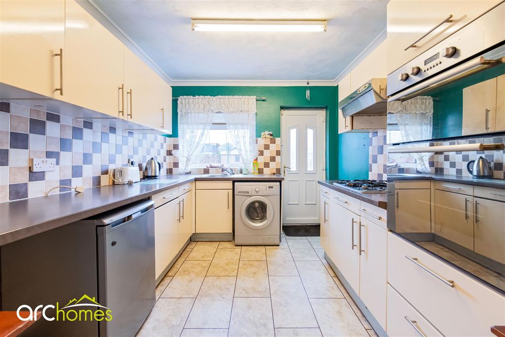 Property photo 3 of 22 Overton-7.Jpg