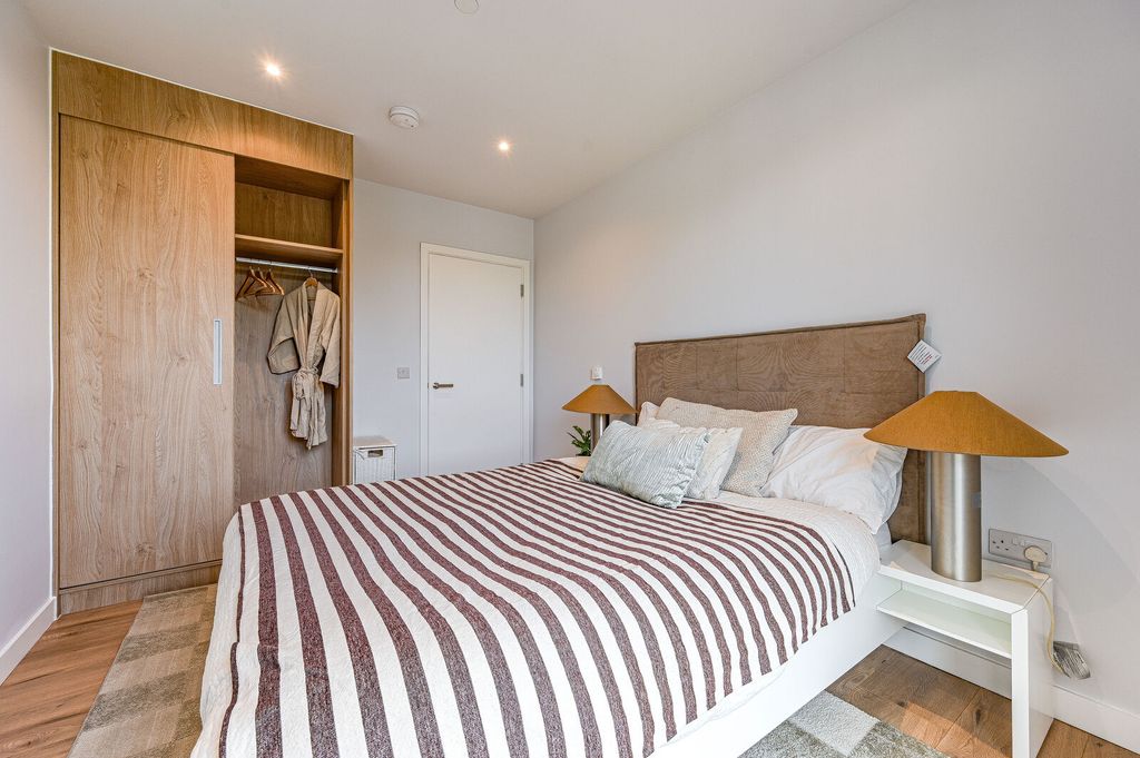 Property photo 1 of 58