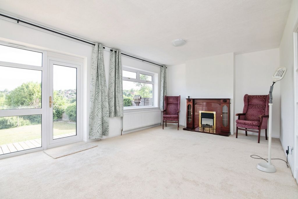 Property photo 3 of 26 Pbox-Img.Jpg