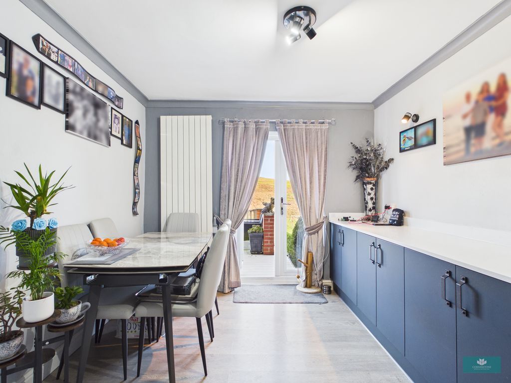 Property photo 3 of 24 Photo 17