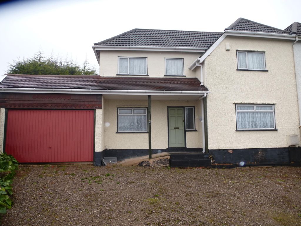 Property photo 3 of 19 Front