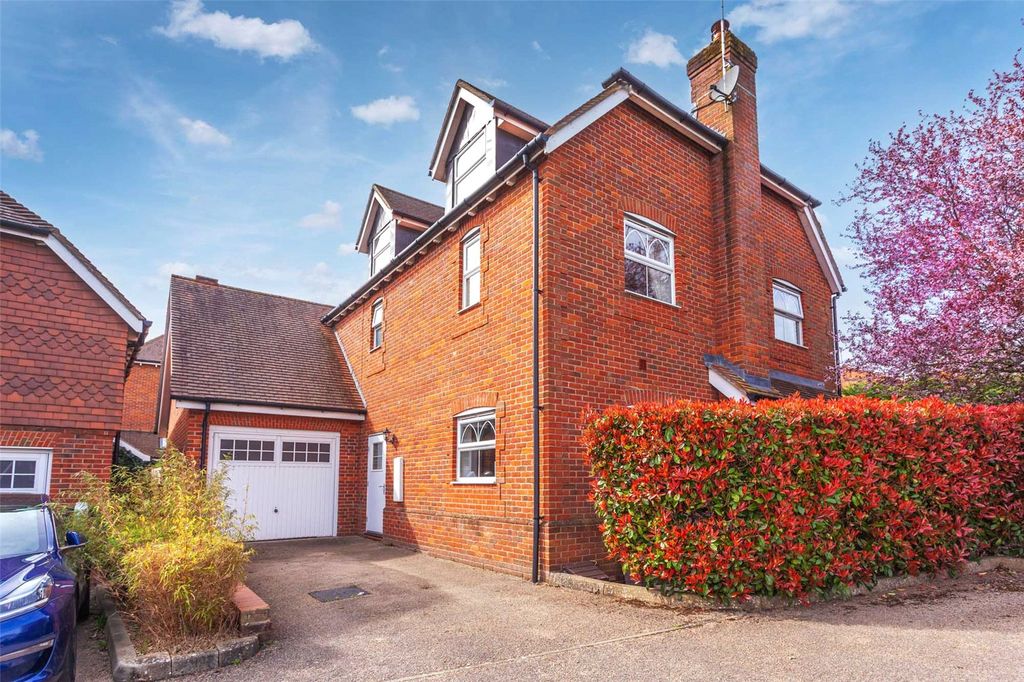 Property photo 2 of 29 Picture No. 35