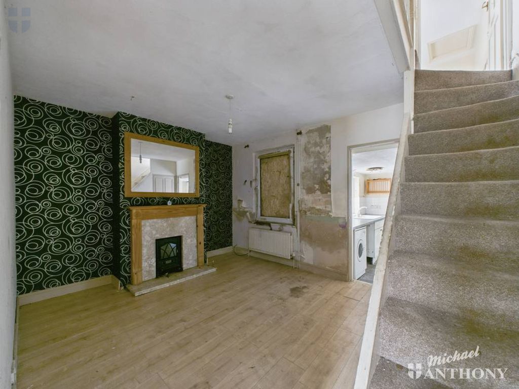 Property photo 2 of 10 Cam03218G0-Pr0818-Still002-Thumbnail-H750-70