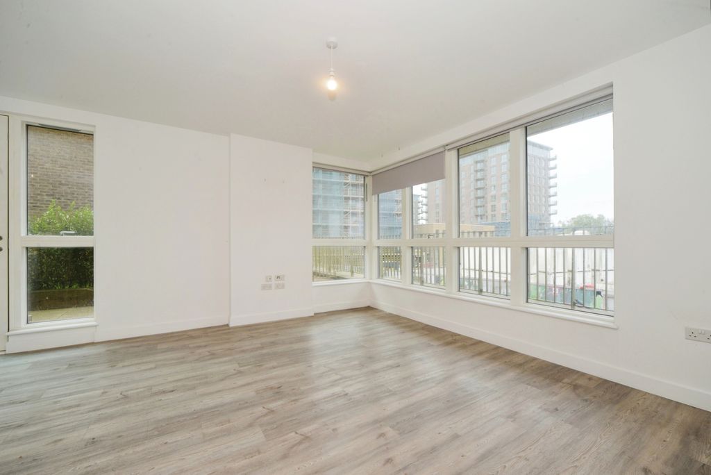 Property photo 1 of 17 Photography