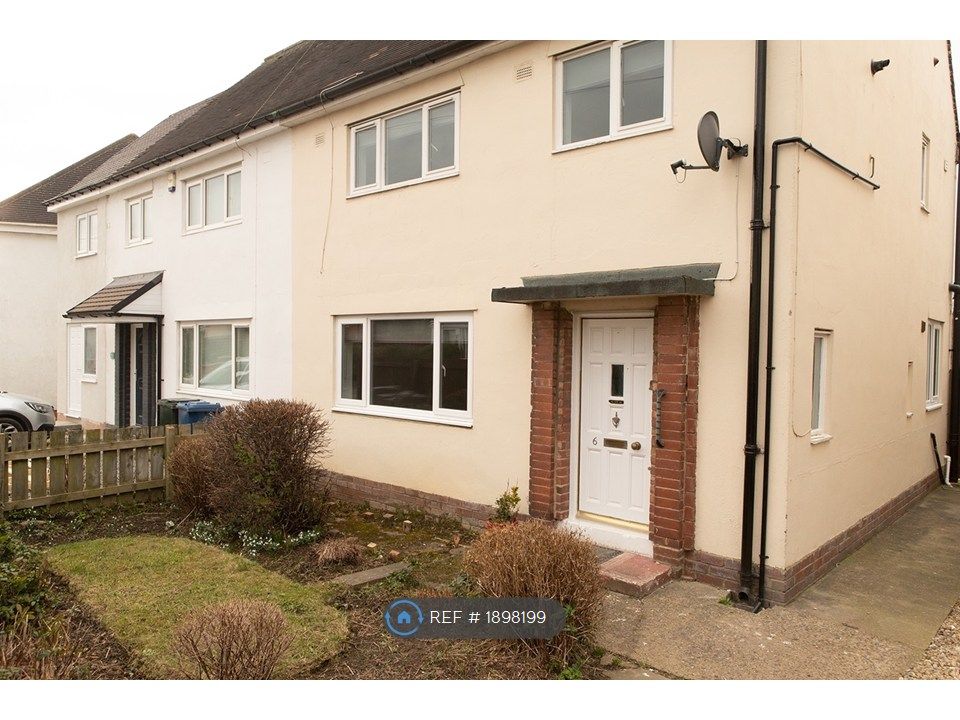 Property photo 2 of 23