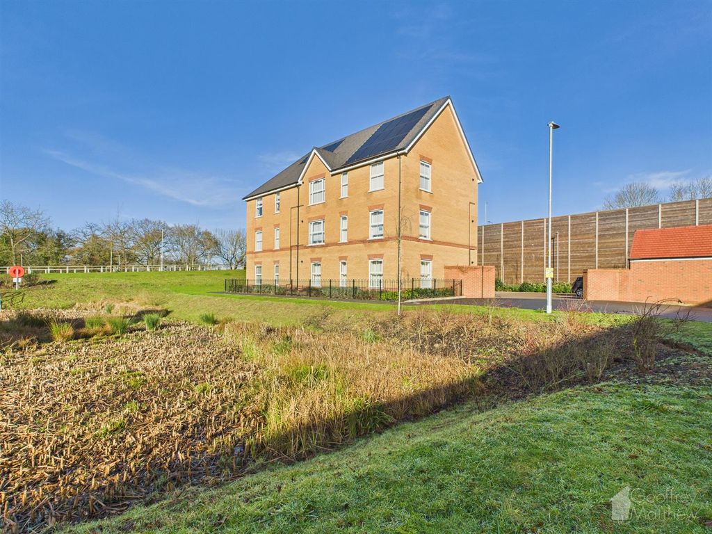 Property photo 2 of 15 Cam02365G0-Pr0407-Still001.Jpg