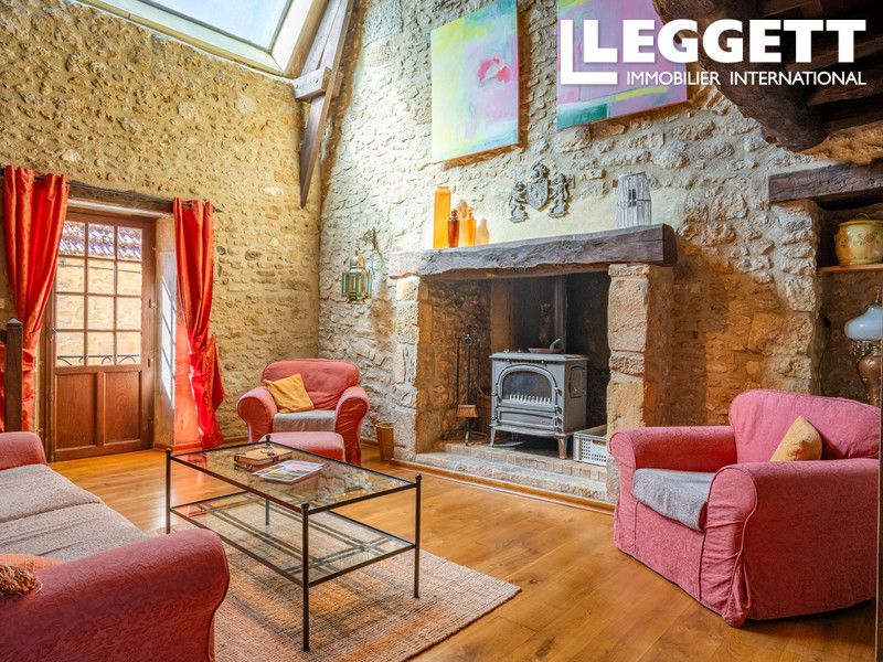 Property photo 2 of 10