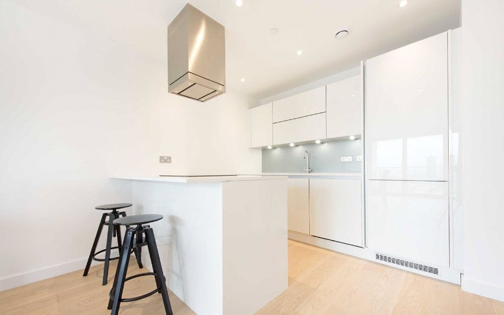 Property photo 3 of 13 Kitchen/Living Room