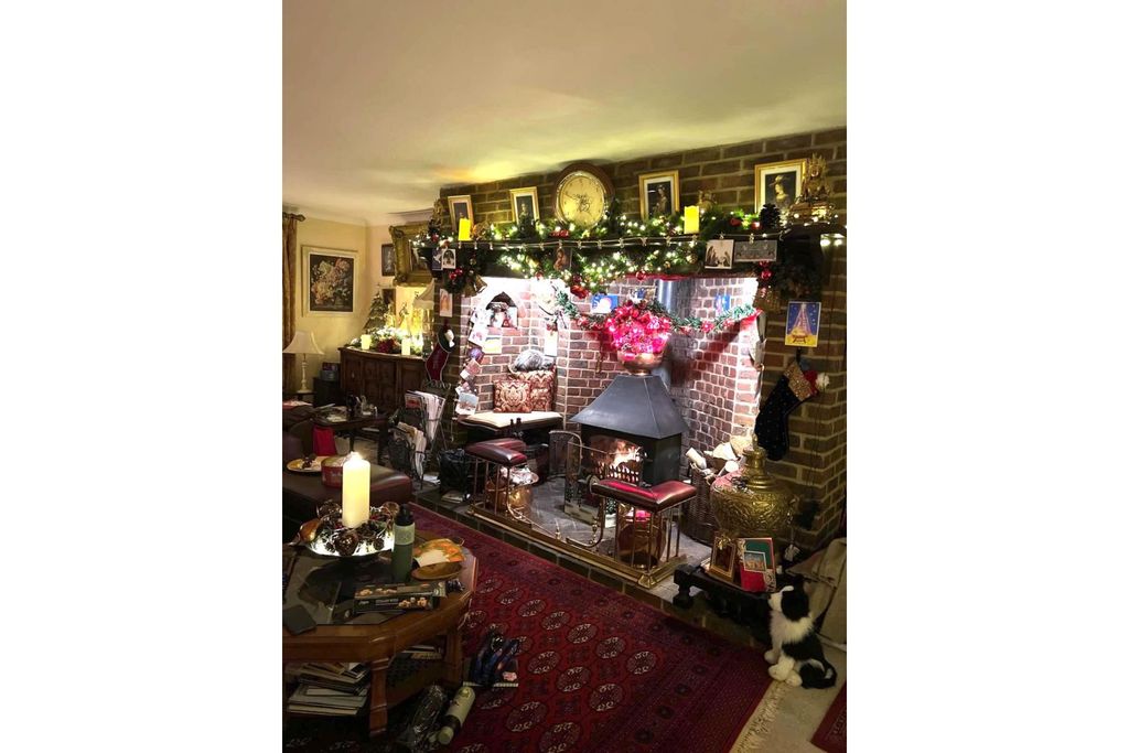 Property photo 3 of 60 Feature