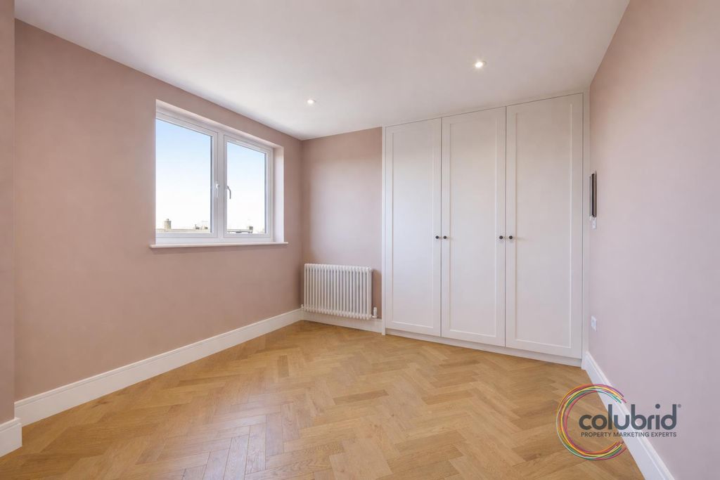 Additional image 12 of 6 bed semi-detached house for saleCrawford Avenue, Grays RM16