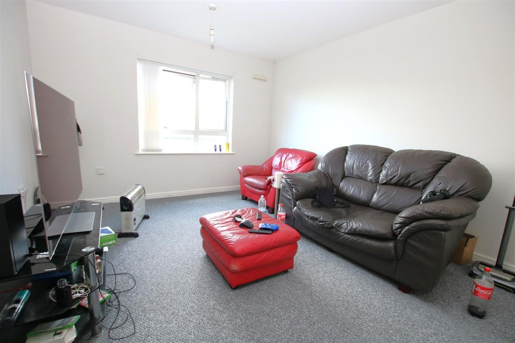 Property photo 2 of 5 Img_1925.Jpg