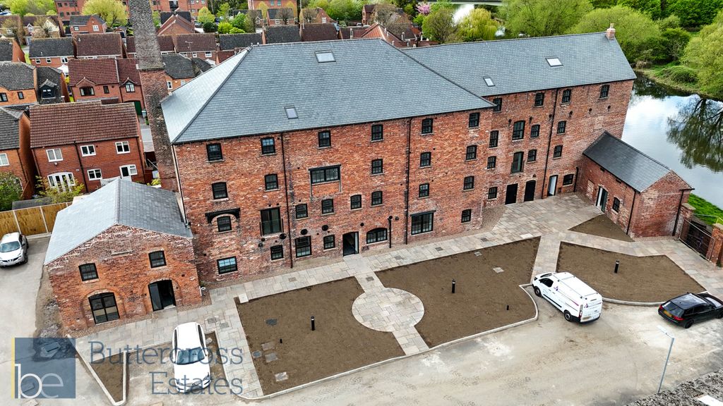 Property photo 1 of 14 The Old Mill