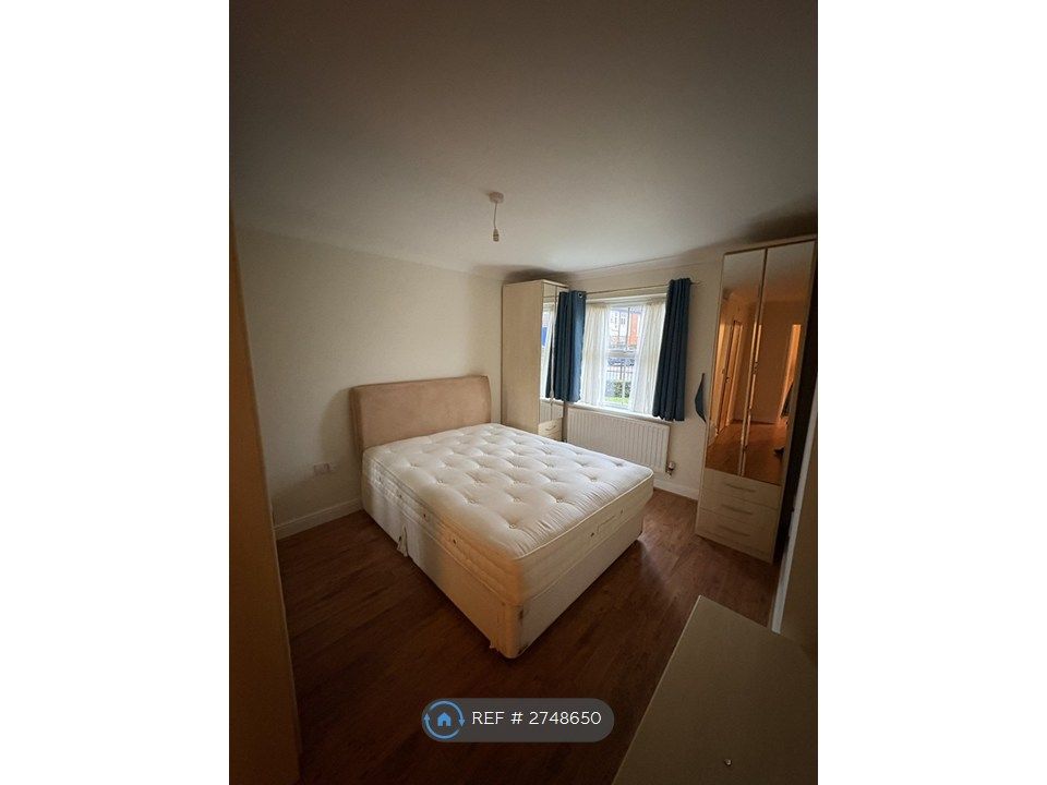 Property photo 1 of 10 Bedroom 1