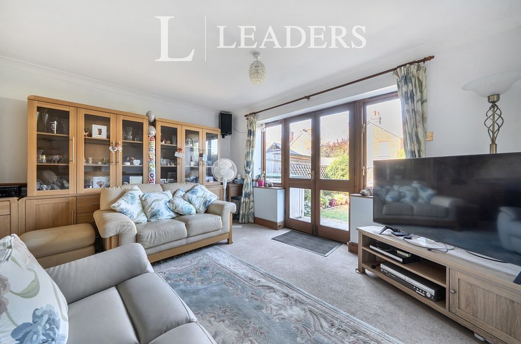 Property photo 1 of 20 Aa606087-8E66-4Fd...