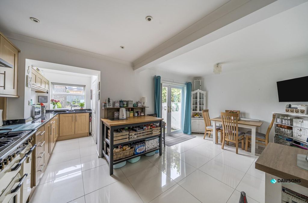 Property photo 1 of 24 6A79B938-1587-4c9d-B9d4-d154A6773182.Jpg