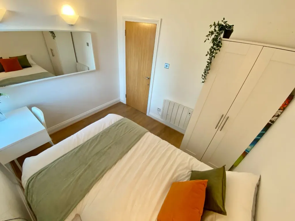 Property photo 3 of 6