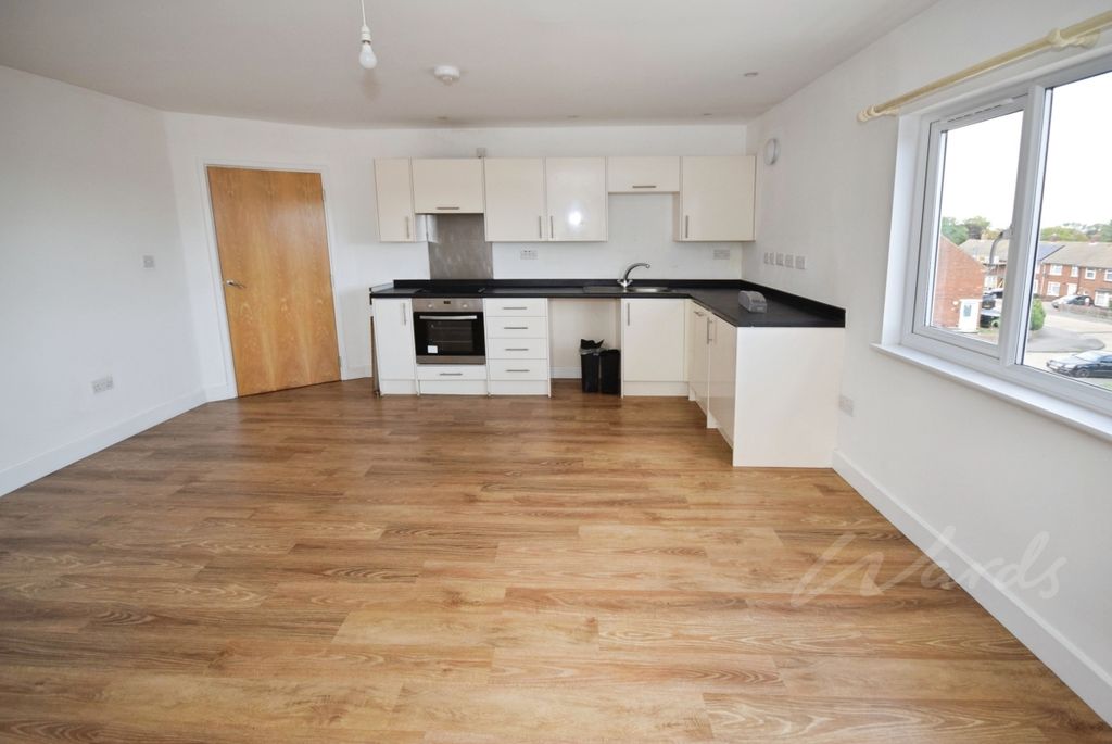 Property photo 3 of 5 Queens Kitchen