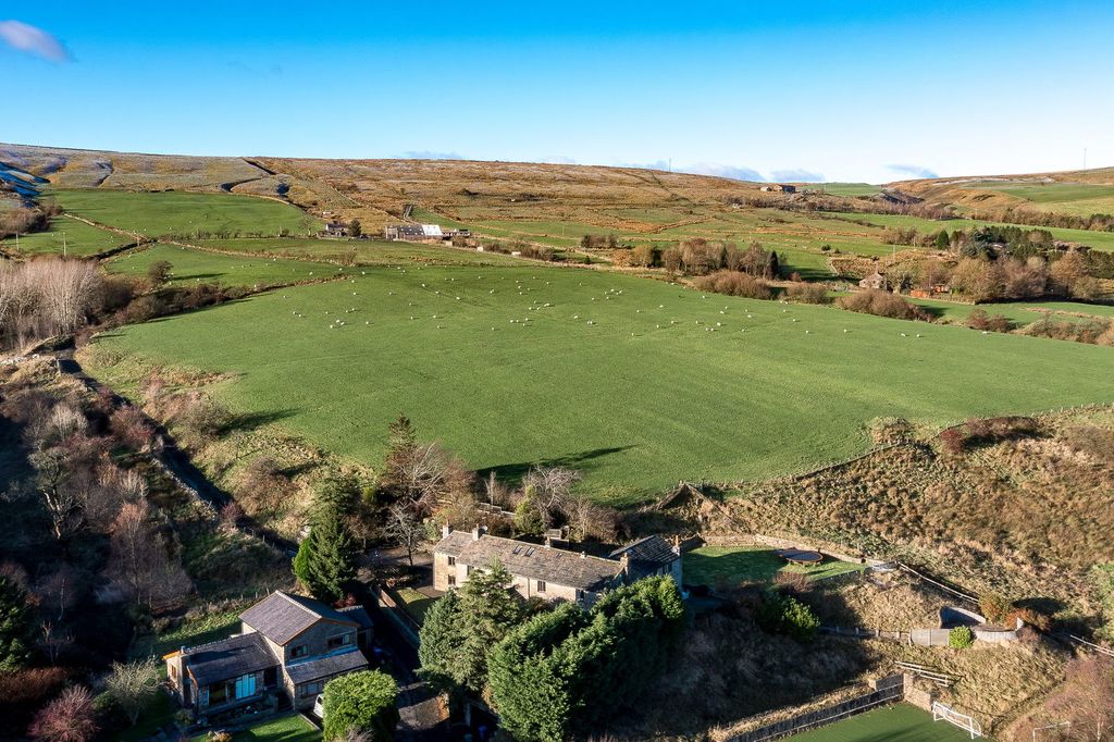 Property photo 3 of 76