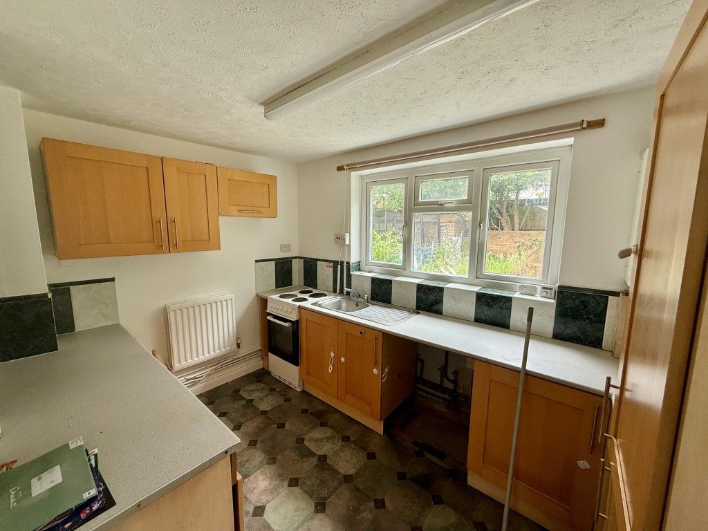 Property photo 3 of 12 Flat One Kitchen