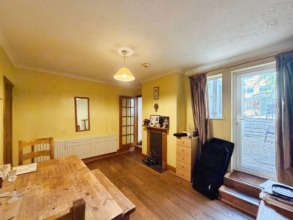 Property photo 3 of 11 Pbox-Img.Jpg