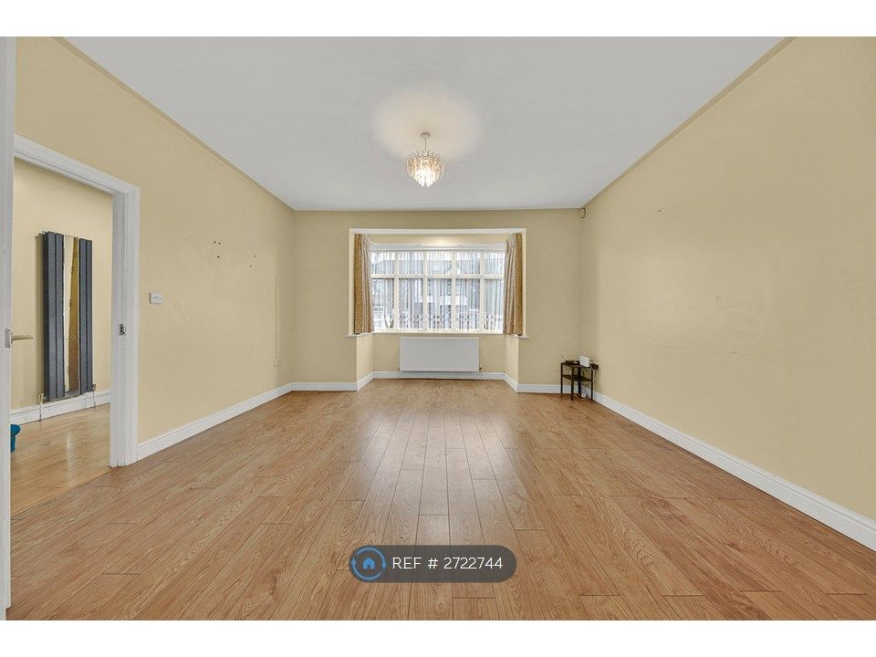 Property photo 1 of 31