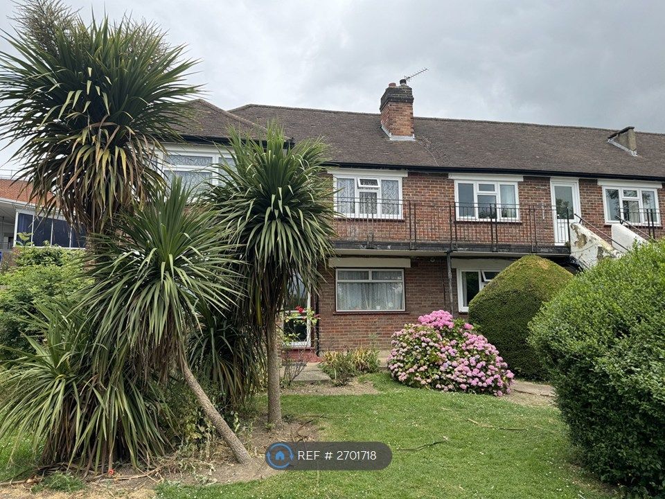 Property photo 2 of 11 Communal Area