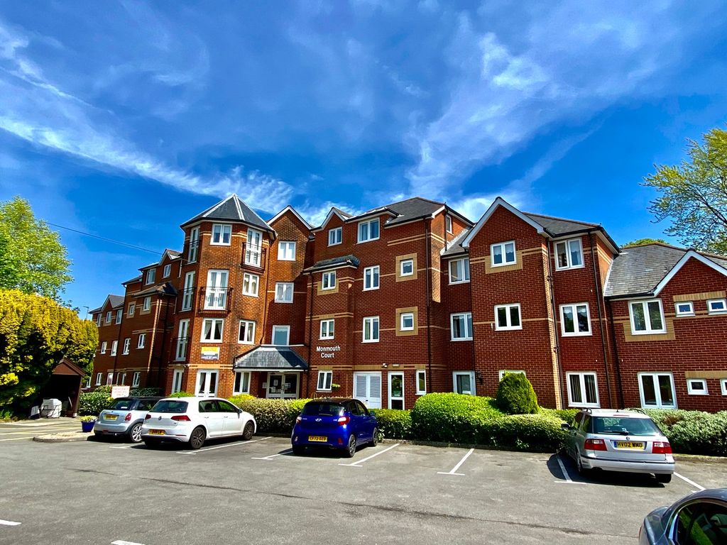 Property photo 1 of 17