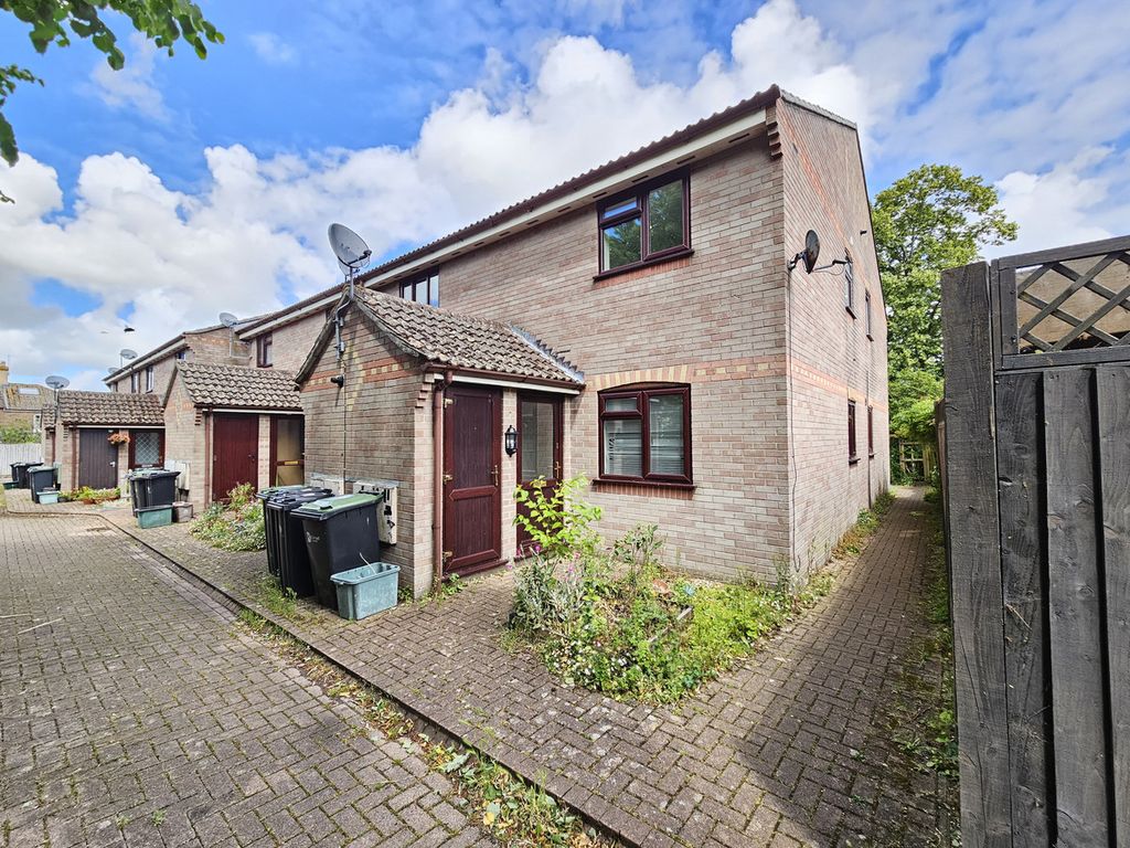 Property photo 1 of 5