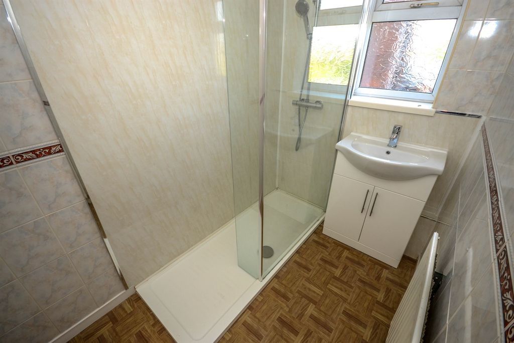 Property photo 3 of 18 Shower Room