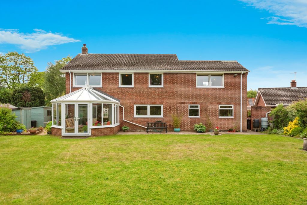 Property photo 1 of 18