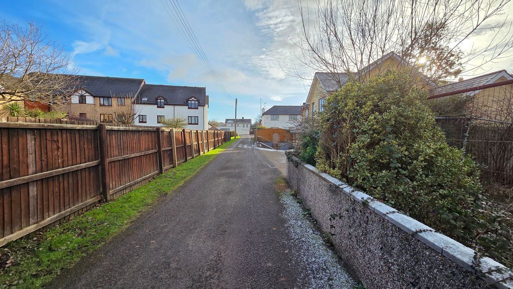 Additional image 4 of Property for saleYew Tree Lane, Caerleon NP18