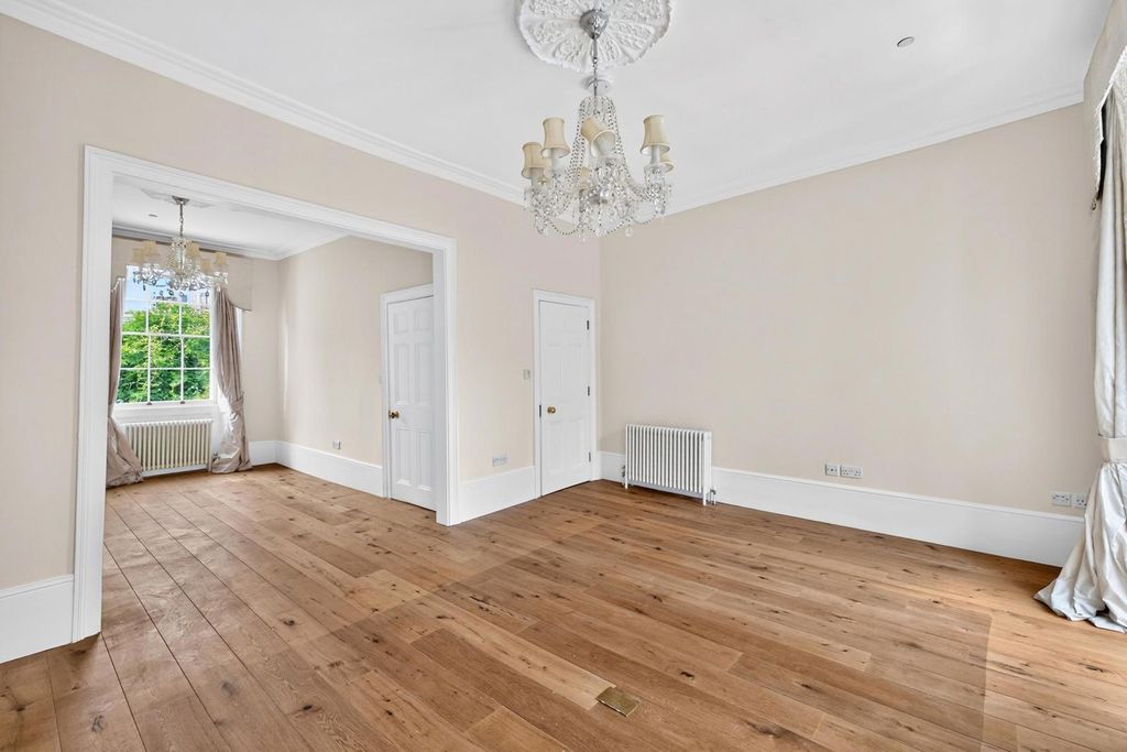 Property photo 2 of 20 Pbox-Img.Jpg