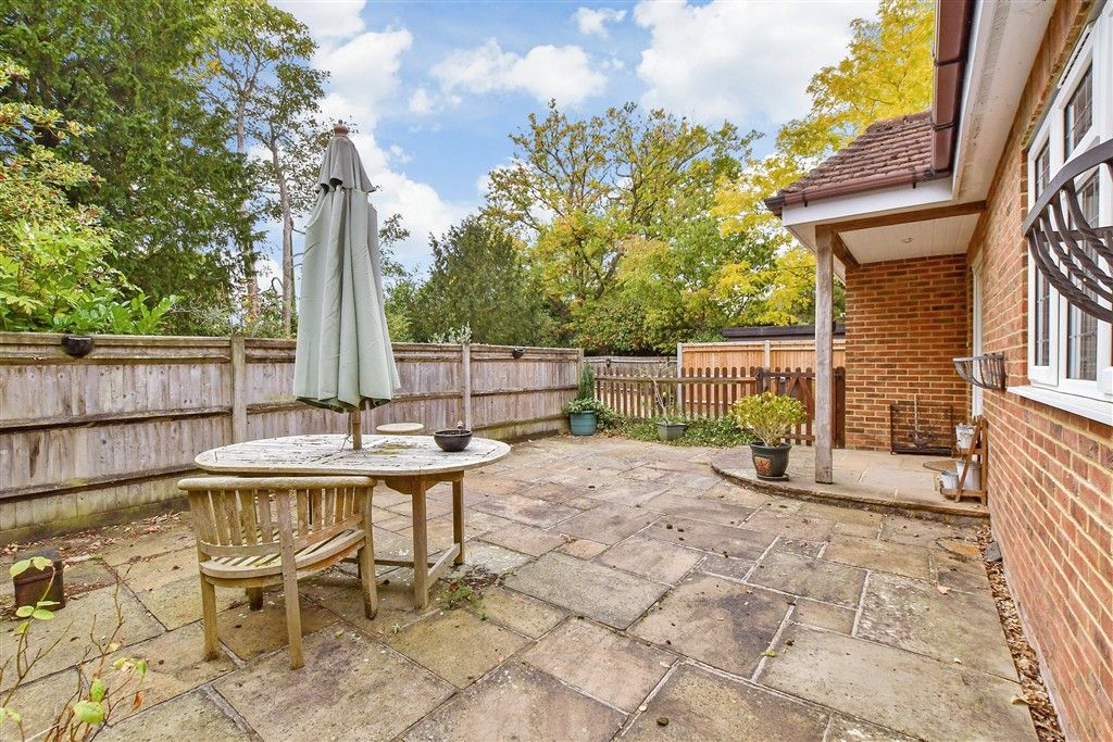 Property photo 3 of 13 Front Garden