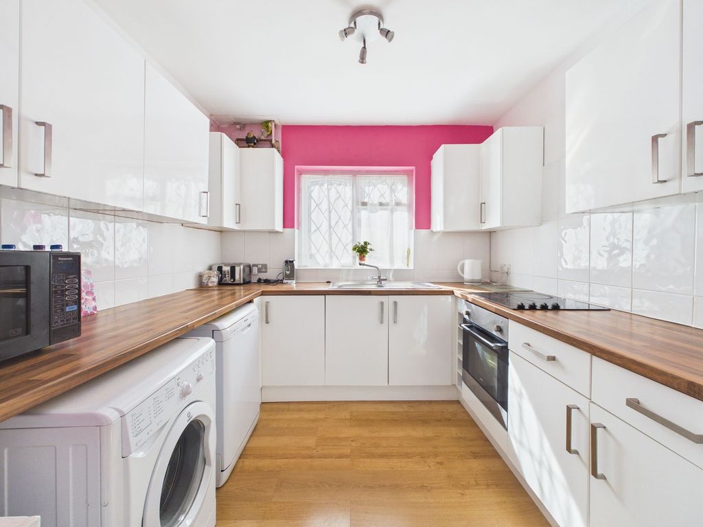 Property photo 3 of 24