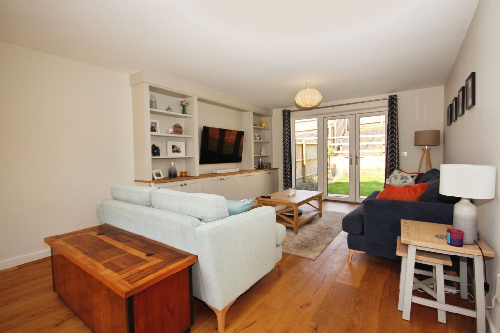 Property photo 2 of 18