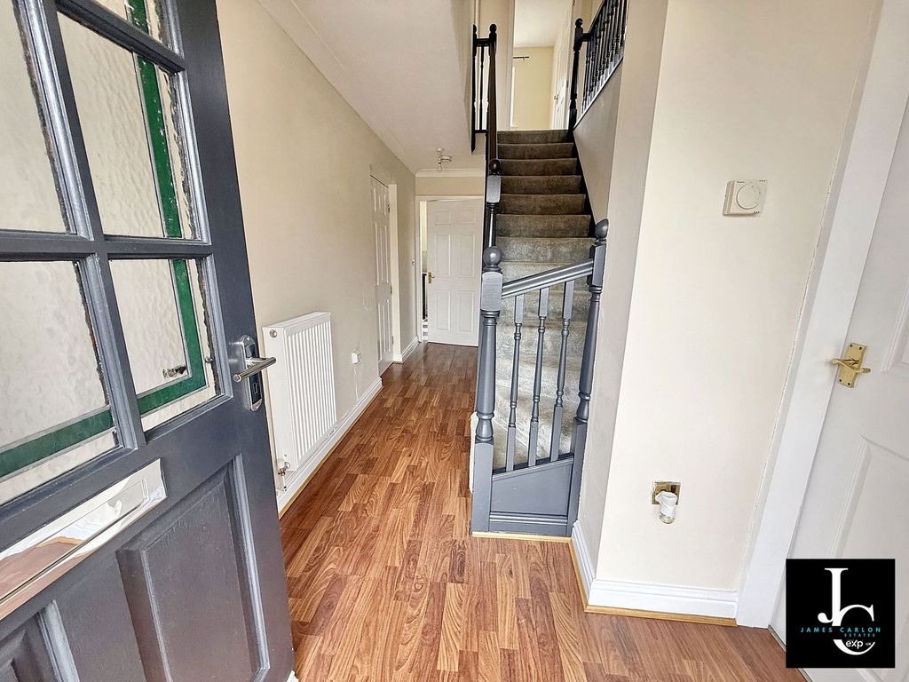 Property photo 2 of 24