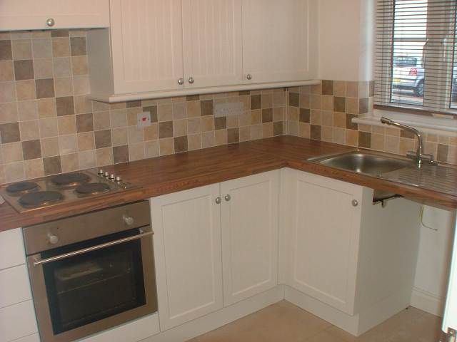 Property photo 2 of 6 Kitchen