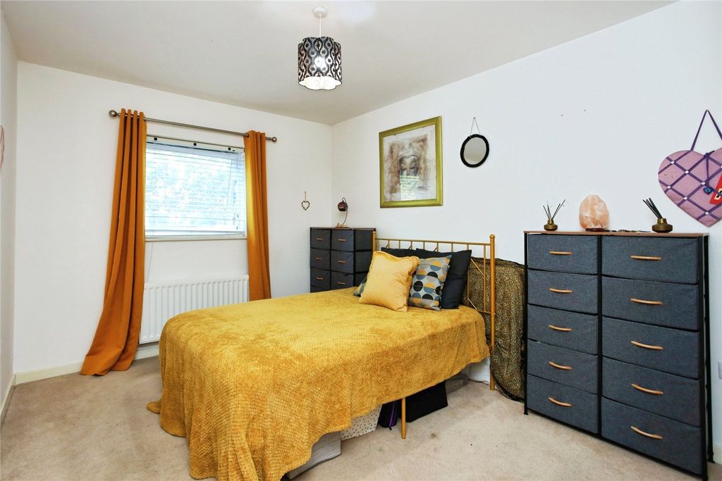 Property photo 3 of 18 Picture No. 02