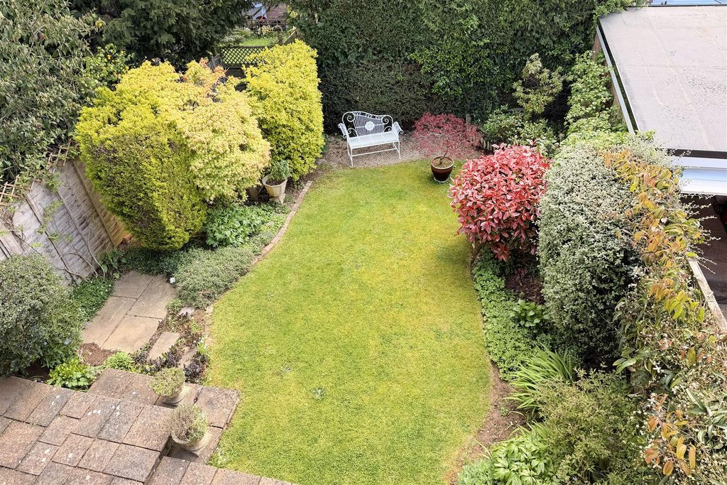 Property photo 2 of 30
