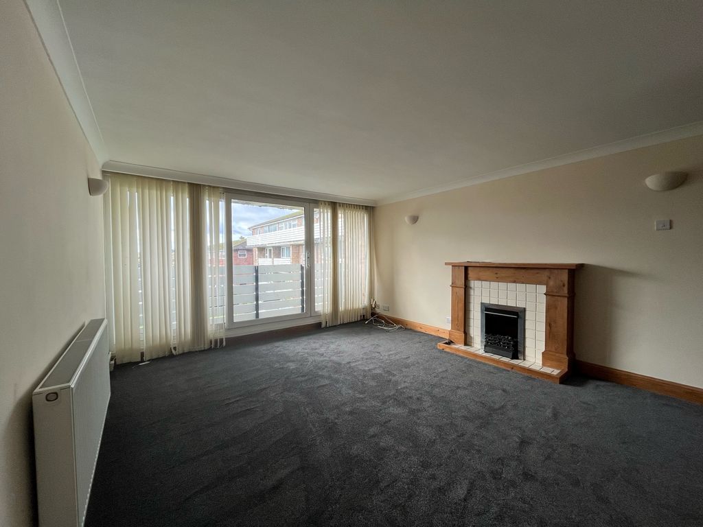 Property photo 2 of 6 Photo 02