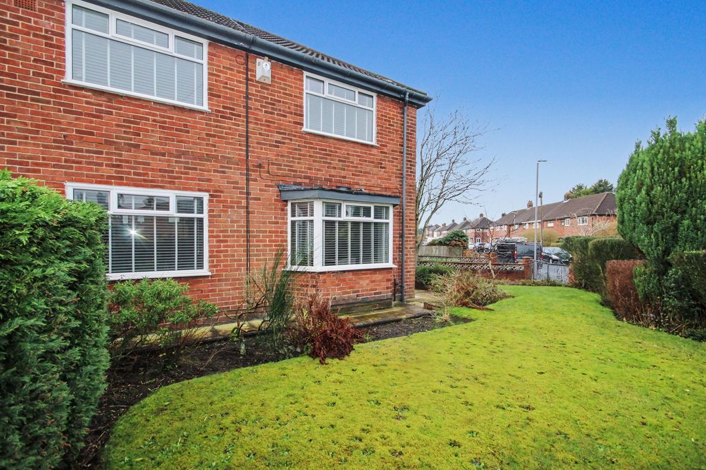 Property photo 1 of 23 External