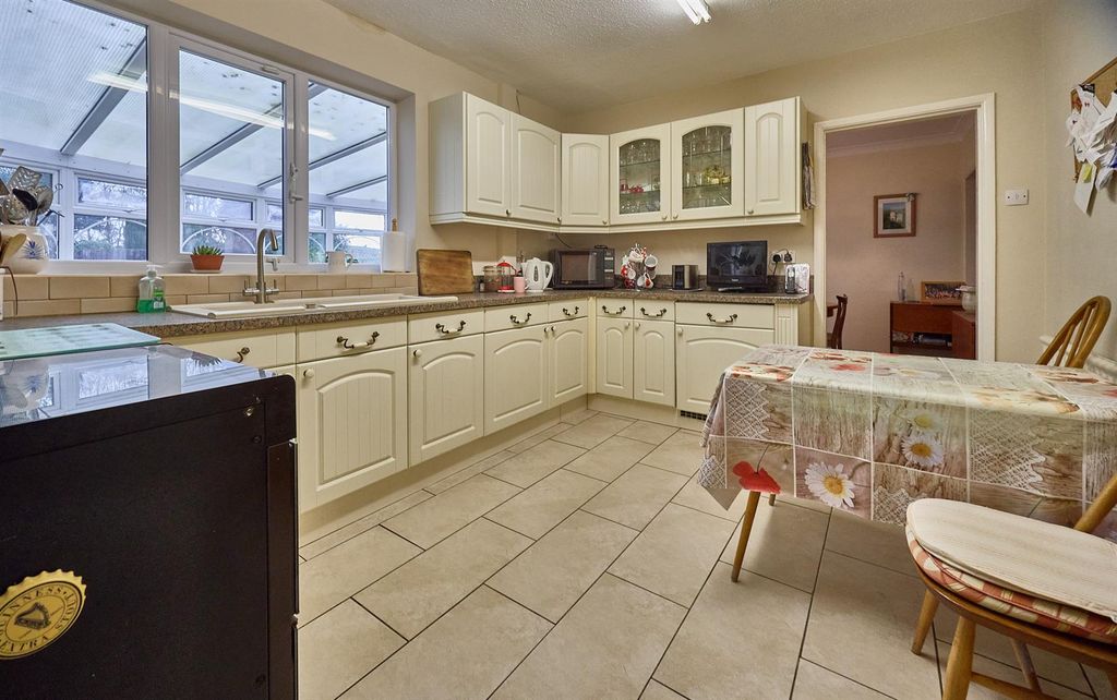 Property photo 2 of 18 Fitted Dining Kitchen To Rear
