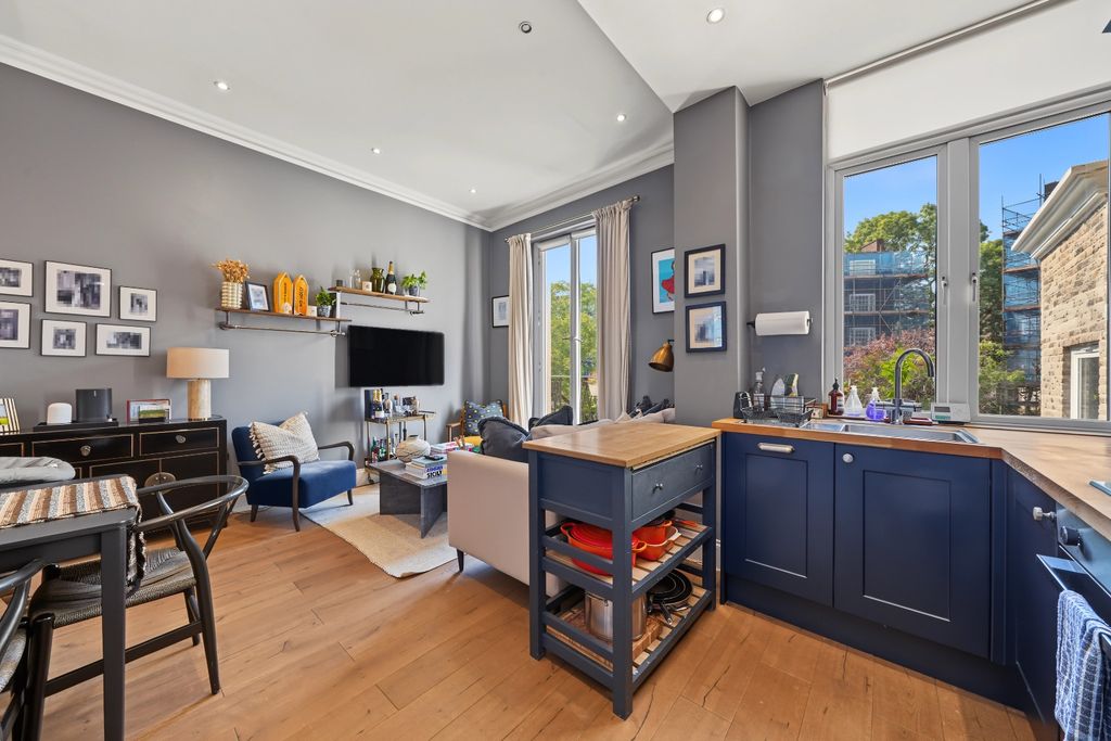 Property photo 2 of 7 5455143
